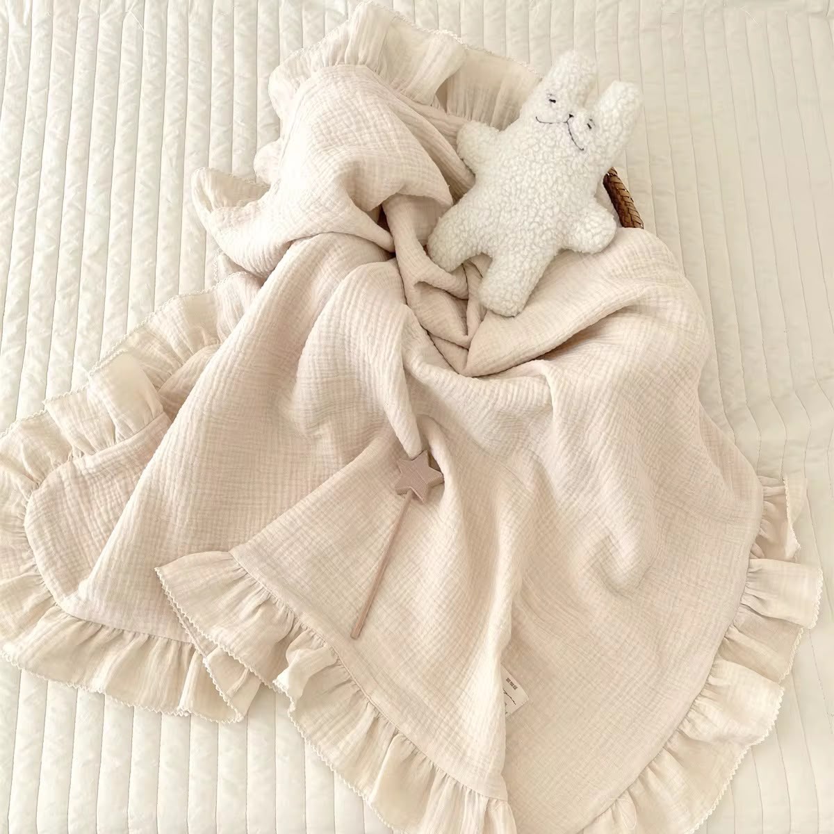 Newborn Tiny Ruffle Blanket