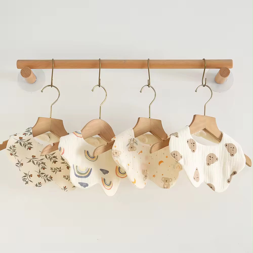Newborn - Flora Bib