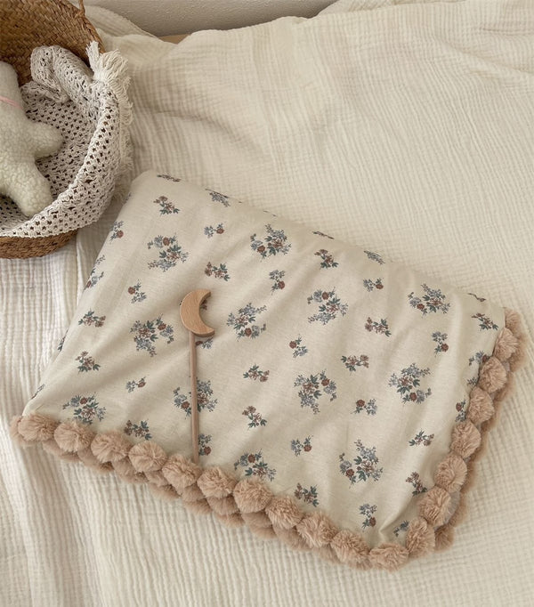 Newborn Tiny Pompom